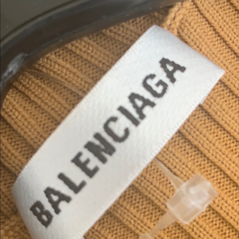 SOLD! AUTHENTIC BALENCIAGA All Over Logo Rib Knit - Picture 6 of 7